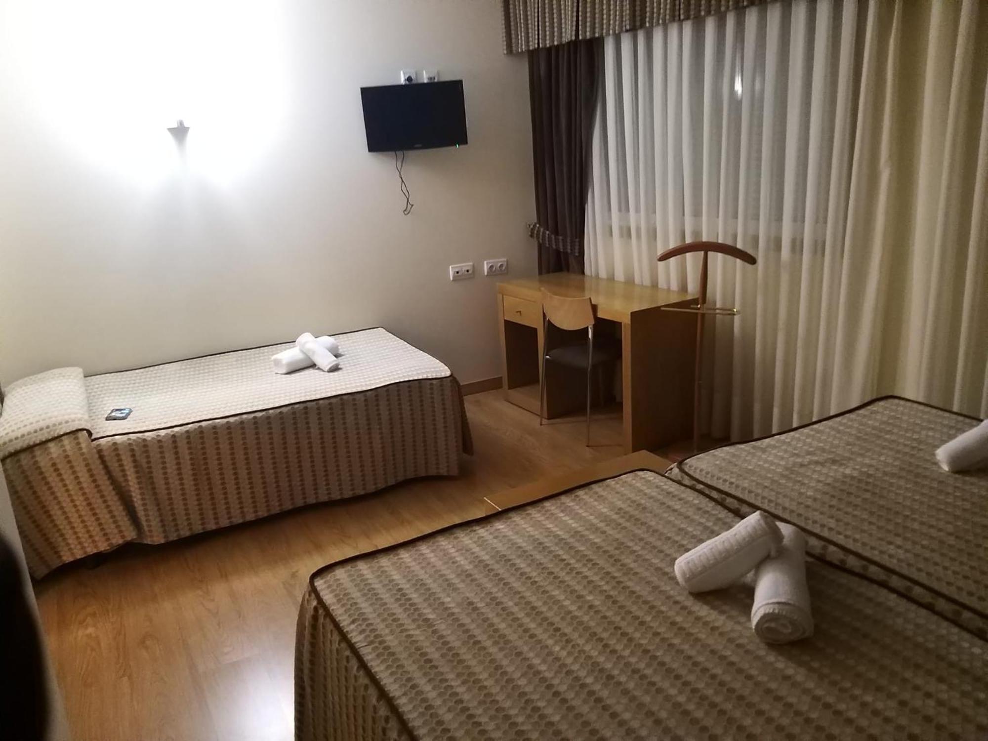 Hotel Condes De Lemos Espana Monforte De Lemos Dış mekan fotoğraf