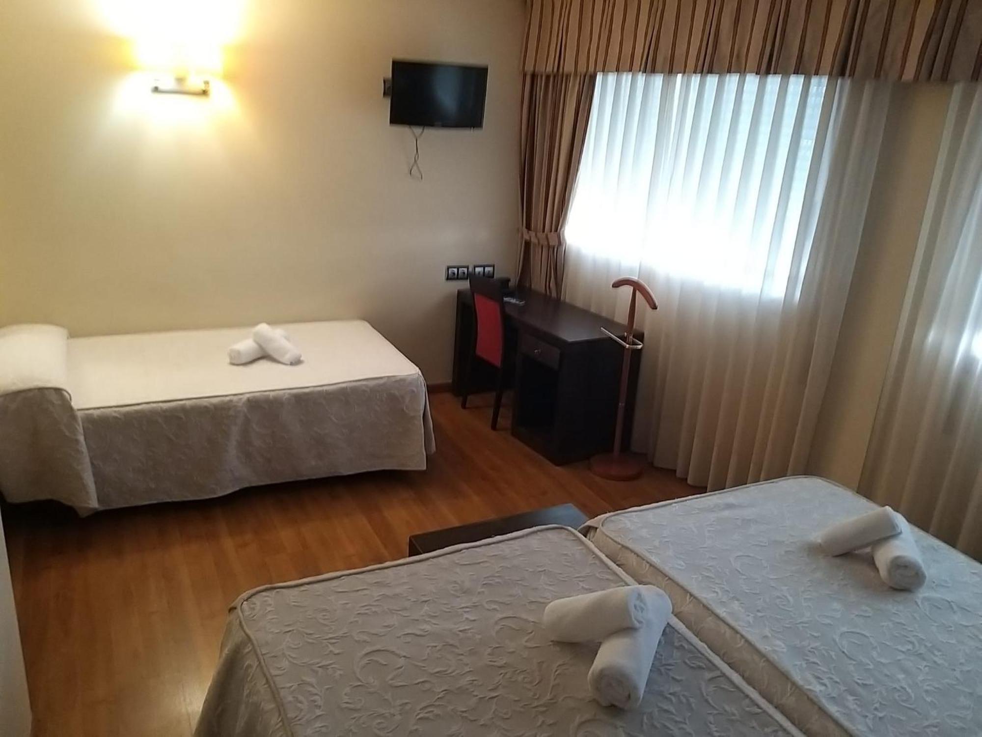 Hotel Condes De Lemos Espana Monforte De Lemos Dış mekan fotoğraf
